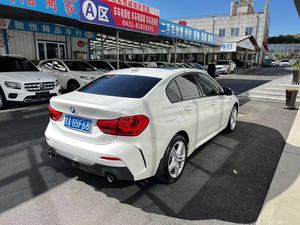 BMW <span class=keywords><strong>120i</strong></span> M Sport Shadow Edition <span class=keywords><strong>2022</strong></span>, 15T, 28000 km, Blanco, Techo Solar, Asientos de Cuero, Calefacción - Product Image 4