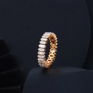 Bague classique en diamant de laboratoire en or, bijoux fins élégants, bague de fiançailles et de mariage de créateur, mode haut de gamme étincelante - Product Image 1