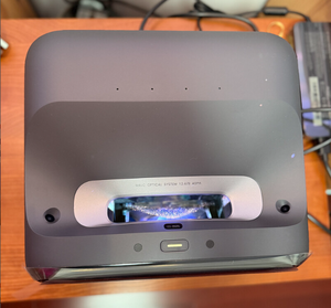 Projecteur O3 à ultra courte focale 4000 ISO Lumens Android Laser tricolore pour salon, chambre et cinéma - Product Image 1