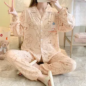 Hot Selling Amazon Leverancier Dames Cartoon Print Melk Zijde Hele Pyjama Lange Mouw Nachtkleding Vrouwen Tweedelige Sets