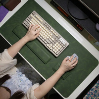 Tapis de bureau gaming en cuir véritable avec repose-poignets en mousse à mémoire de forme trois pièces, anti-rayures et imperméable, pour le bureau et la maison