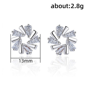 Orecchini a perno con fiore, stile Princess Cut, accessori per l'orecchio da indossare tutti i giorni - Product Image 6