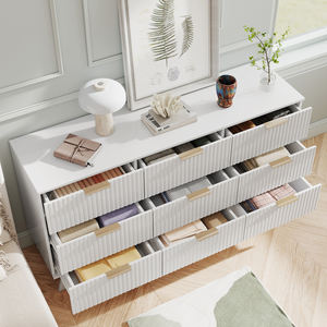 Commode moderne en bois massif à 9 tiroirs, façades de tiroirs cannelées, poignées dorées en acier inoxydable, conception anti-chute pour chambre et salon - Product Image 2