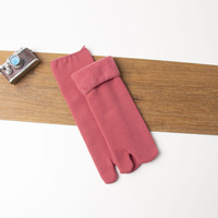 Chaussettes Tabi japonaises pour femmes en molleton de neige épais et doux chaudes pour l'hiver à des prix abordables