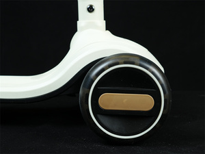 Scooter à pédales pour filles, jouet 3 en <span class=keywords><strong>1</strong></span>, <span class=keywords><strong>trottinette</strong></span> à 3 roues Offre Spéciale enfants, <span class=keywords><strong>trottinette</strong></span> à trois roues en polyuréthane, à vendre - Product Image 4