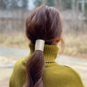 Élastiques à cheveux en cuir de style japonais et coréen, chic et délicat à la française, minimaliste et discret. - Product Image 3