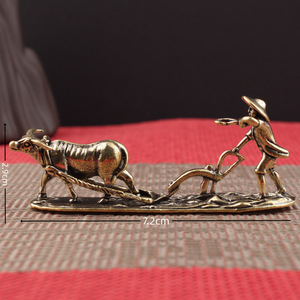 Escultura de Bronce Creativa de Granjero Espantapájaros Arando, Adorno Artesanal para Decoración del Hogar, Figura Decorativa de Mesa, Arte Decorativo - Product Image 4