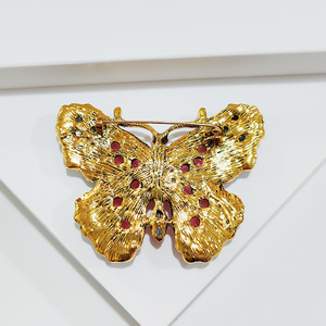 Nuevos broches de mariposa de cristal de moda, broche de insecto Animal de moda para damas - Product Image 5