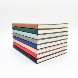 Carnet A5 en cuir mat à succès, couverture souple personnalisée avec gaufrage et reliure cousue, 80 g/m², idéal comme cadeau - Product Image 2
