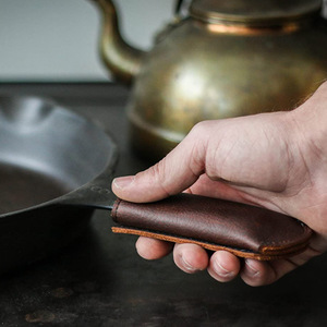 Leather pot <b>handle</b> covers manufacturer wholesale, thickened heat-insulating pot <b>handle</b> protective covers, home kitchen frying - Product Image 2