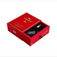Boîte cadeau rigide personnalisée avec couvercle coulissant, revêtement UV, logo en relief, estampage à chaud doré, fermeture magnétique pour brandy, whisky, vin, articles de luxe