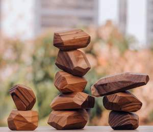 Juguetes de Madera para Bebés a Precio Económico en Vietnam, Bloques de Equilibrio de Madera, Juguete Sensorial Apilable para Edades de 0 a 13 Años - Product Image 1