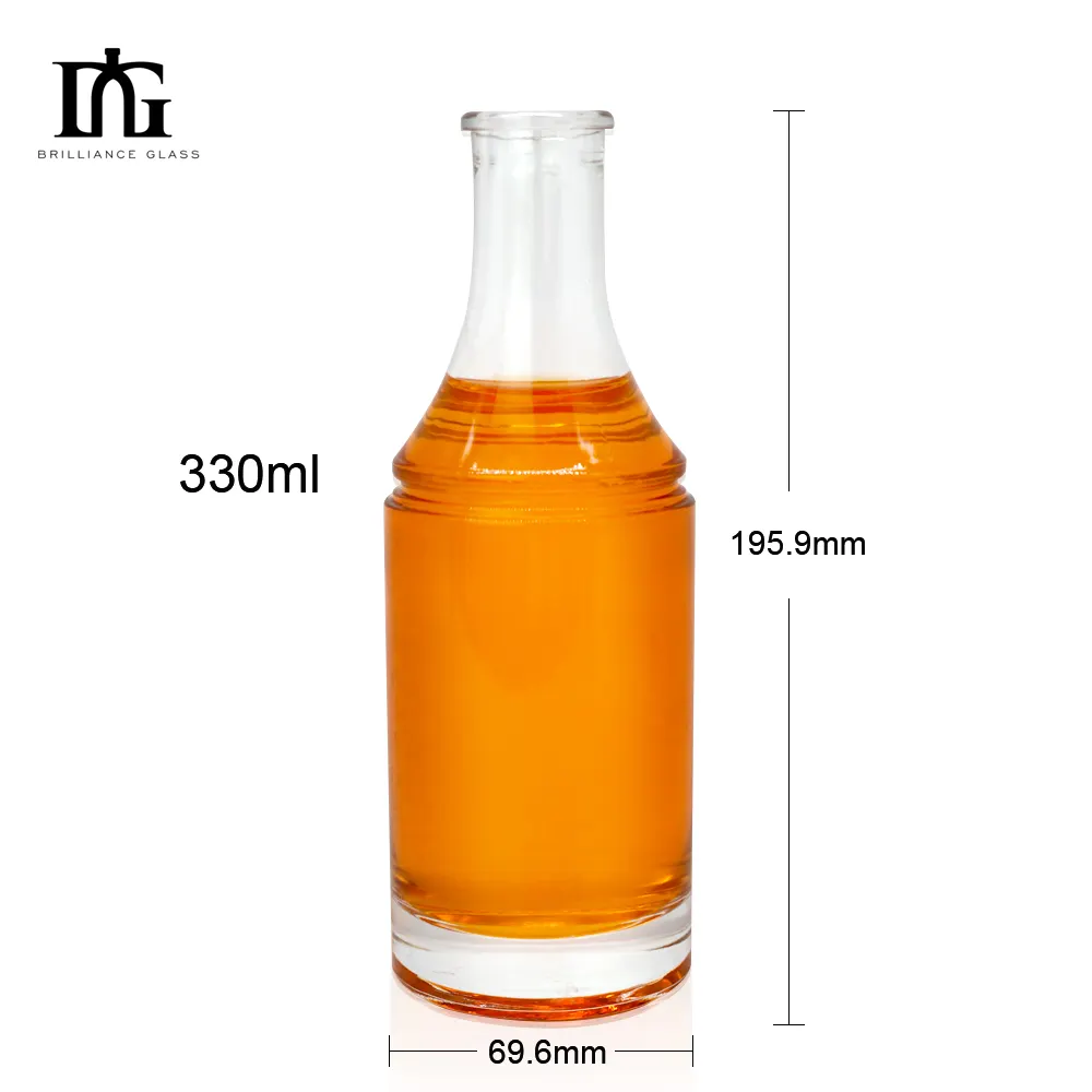 Wholesale clear glass bottle Vodka Liqueur spirits 700ml Whisky Rum Glass Bottle Brilliance Glass Spirit Bottle