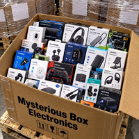 Lot en gros de boîtes mystères électroniques rares : Aventure, Chance, 10kg de téléphones, tablettes, écouteurs, chargeurs, accessoires – Lots d'entrepôt