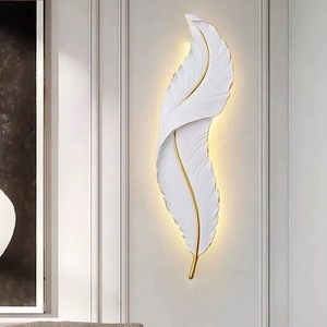مصباح حائط LED عصري بتصميم إسكندنافي، 30 واط، 3 ألوان إضاءة، يعمل بجهد 110/220 فولت، بتصميم ريشة وهيكل من الراتنج، مثالي لإضاءة ديكورية للمنزل وخلفية التلفزيون وجانب السرير - Product Image 2
