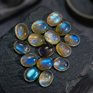 MAHNAJ GEMS Vente en gros de perles de bijoux en labradorite spectrolite naturelle, cabochons ovales, best-sellers, avec effet de changement de couleur, fil inclus - Product Image 3
