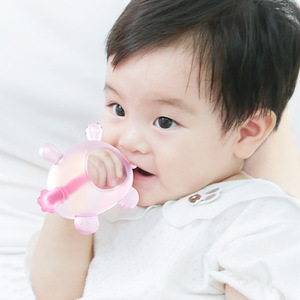 Jouet de dentition en silicone en forme de tortue rempli de liquide pour bébés de 0 à 24 mois, unisexe, rose et jaune - Product Image 3