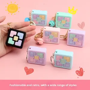 Gioco Educativo per Bambini con Cubo Puzzle in Plastica, Console Portatile con Effetti Sonori e Luminosi, Giocattolo per l'Allenamento della Memoria - Product Image 5