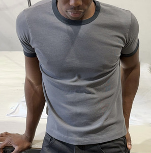 T-shirt vintage contrasté pour homme, 100 % coton épais, coupe ajustée, manches courtes, logo personnalisé OEM, tee-shirt décontracté d'été - Product Image 2
