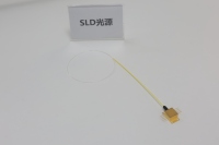 Source lumineuse SLD haute performance 1310 nm pour la détection par fibre optique