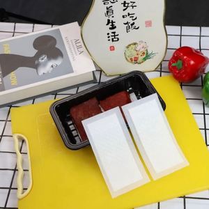 Tampons absorbants personnalisables en PE+SAP de qualité alimentaire, écologiques, avec logo sur mesure pour usage domestique, barquettes à viande et emballages alimentaires - Product Image 1