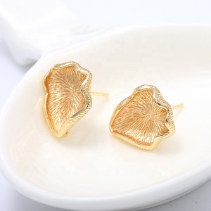 Benzersiz tasarım takı 925 gümüş iğne 14K altın kaplama mantar şekli saplama küpe Diy - Product Image 5