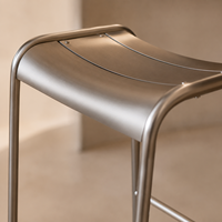 Tabouret de bar moderne de 75 cm de hauteur avec cadre en métal doré champagne et siège ergonomique pour restaurant - Vente en gros