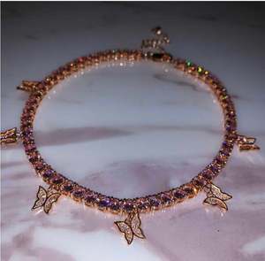 Collar de Mariposa Bliss Hecho a Mano - Product Image 1