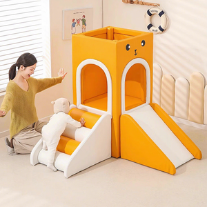 Maison de jeu en mousse Moetry pour bébés et tout-petits, aire de jeux intérieure légère avec toboggan et grimpeur pour garderie et école maternelle - Product Image 1