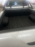 JMC Yuhu 7 2.0T Turbo Conduite à Gauche Automatique 4x4 Pick-up Double Cabine Cuir R18 Usage Commercial/Personnel Exportation Parallèle Occasion