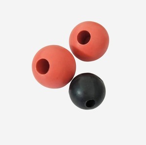 Balle en <span class=keywords><strong>silicone</strong></span> perforée sur mesure, haute élasticité, en EPDM et NBR, moulée et découpée, pour tamis vibrant – Produits en caoutchouc - Product Image 4