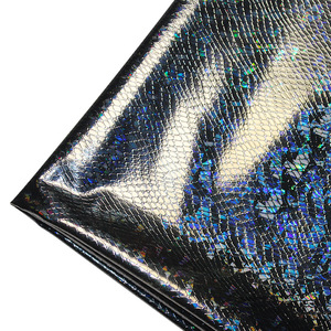 Tela de cuero PU elástica en cuatro direcciones con estampado animal para uso en prendas de vestir - Product Image 1