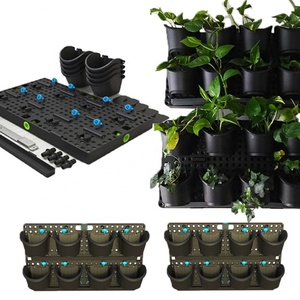 Macetas Colgantes de Pared con Bolsillos de Autorriego de PP, Jardinera Vertical para Colgar en la Pared, Macetas para Flores - Product Image 1