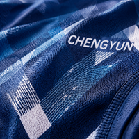 Geometrisches Speed Custom Fußballtrikot mit italienischer Tinten-Sublimation für globale Sport-Einzelhändler