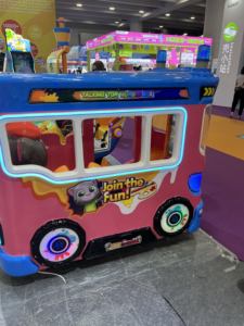 รถบัสวิเศษทอมพูชได้ - เกมธีมรถบัสภาษาอังกฤษและวาดภาพสำหรับเด็ก วัสดุพีวีซี <span class=keywords><strong>2</strong></span> ผู้เล่น พร้อมไฟแสดงสถานะ - Product Image 2