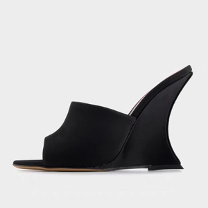 Sandalias de tacón de cuña de ante con diseño único para mujer, estilo peep toe, mules de verano, colores personalizados, sandalias deslizantes - Product Image 6