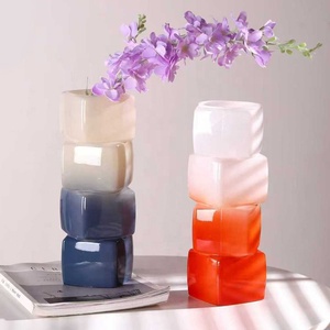 Vase à fleurs en verre hydroponique géométrique <span class=keywords><strong>carré</strong></span> dégradé de couleur rouge, violet, noir et bleu, ornements décoratifs en cubes empilé<span class=keywords><strong>s</strong></span> faits à la main - Product Image 6