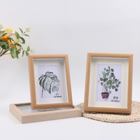 Cadres photo en bois naturel créatifs pour la présentation de spécimens végétaux et des peintures à l'huile pour enfants