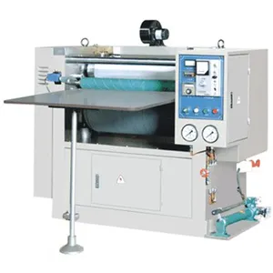 Semi Automatische Papier Embossing Machine/Papier Roller Patroon Graining Machine