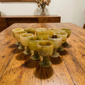 Vaso de chupito artesanal de cuerno natural para una experiencia rústica al beber, vaso de chupito de cuerno natural a precio económico de Vietnam - Product Image 1