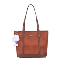 Grand sac fourre-tout tissé texturé pour femme, sac à bandoulière léger en cuir PU avec breloque mignonne, sac à main de travail tendance