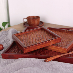 Plateau carré en bambou tressé Lu Ban pour servir le thé, idéal pour les hôtels, origine Zhejiang. - Product Image 1