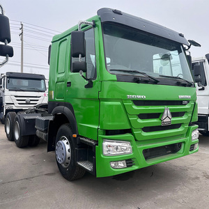 Camión con cabeza de tractor HOWO <span class=keywords><strong>Actros</strong></span> 6X4 usado, remolque diésel de <span class=keywords><strong>segunda</strong></span> <span class=keywords><strong>mano</strong></span> a la venta Euro 2, estándar de emisión, cámara de dirección trasera izquierda - Product Image 4
