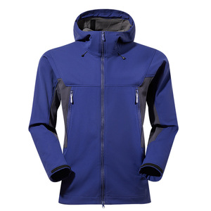 Chaqueta de Senderismo Softshell Personalizada, Ecológica y Sostenible para Hombre, Chaqueta de Trekking Impermeable y Cortavientos para Deportes al Aire Libre - Product Image 2
