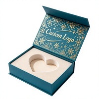 Boîte cadeau magnétique bleu sarcelle personnalisée avec impression sur le couvercle intérieur et panneau décoratif flocon de neige doré pour emballage de cadeau de mariage