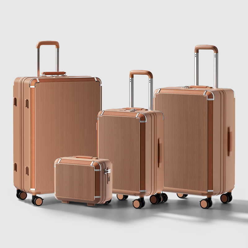 Ensemble quatre pièces marron