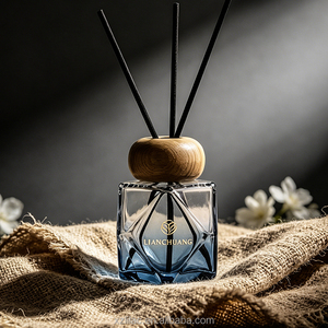 Ventes <span class=keywords><strong>d</strong></span>'usine - Flacons de <span class=keywords><strong>parfum</strong></span> <span class=keywords><strong>d</strong></span>'aromathérapie de luxe vides en verre 100 ml de haute qualité avec pulvérisateur à pompe et boîte - Product Image 5