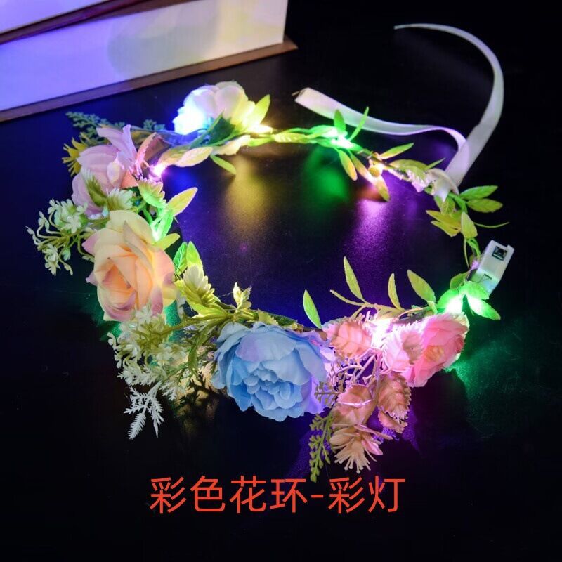 Nouvelle couronne éblouissante de lumières colorées