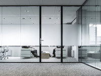 Modern Design Office Partitioning System Tempered Glass Walls with Aluminum Frame and Doors for Outdoor and Warehouse Use
