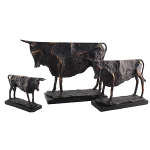 Groothandel 3D Hars Sculptuur Dier Stier Standbeeld Voor Home Decor Home Decoratie <span class=keywords><strong>Bull</strong></span> Brons Europa Folk Art Kunstmatige Shine D - Product Image 1